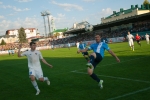 Сергей Корниленко принимает мяч