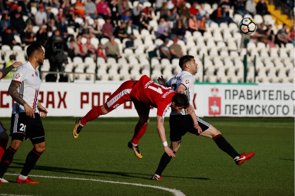 Переходные игры. "Амкар" - "Тамбов" (2:0). Поражение в Перми