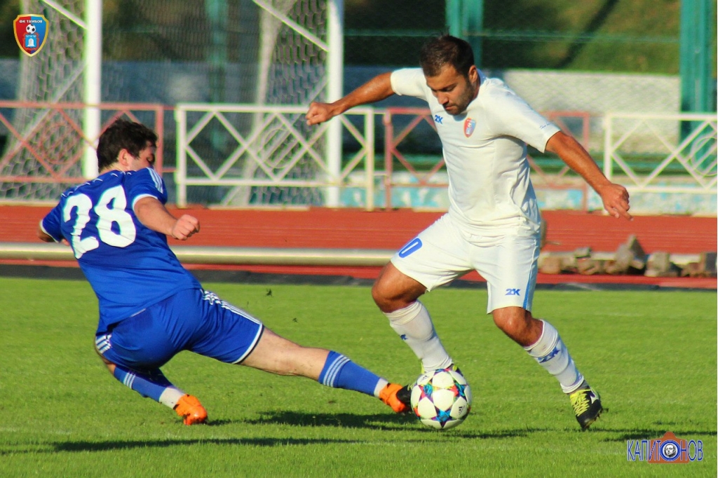 "Тамбов" - "Авангард" 3:1 (1:0). Роман Григорян в очередной раз обыгрывает соперника